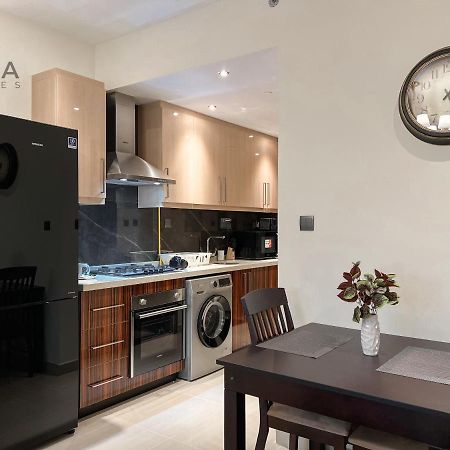 Mira Holiday Homes - Lovely Studio With Burj Khalifa View ドバイ エクステリア 写真
