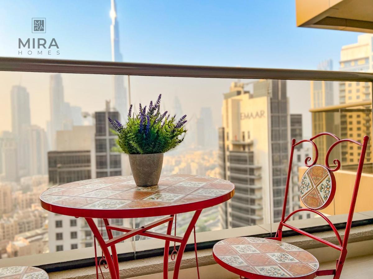 Mira Holiday Homes - Lovely Studio With Burj Khalifa View ドバイ エクステリア 写真