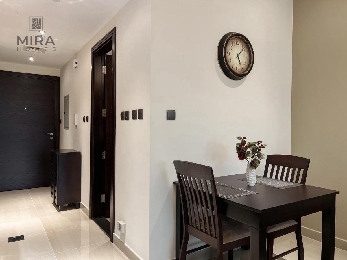 Mira Holiday Homes - Lovely Studio With Burj Khalifa View ドバイ エクステリア 写真