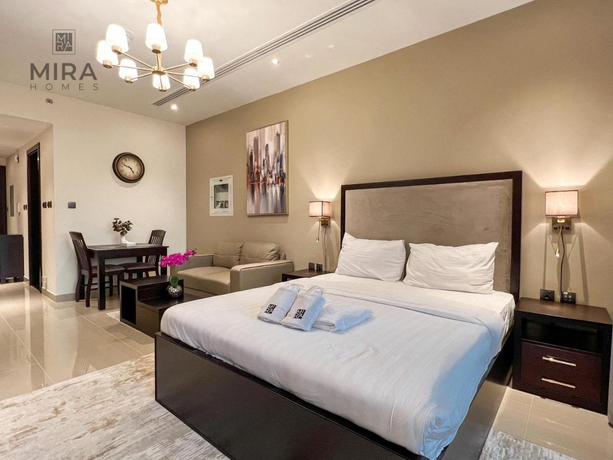 Mira Holiday Homes - Lovely Studio With Burj Khalifa View ドバイ エクステリア 写真